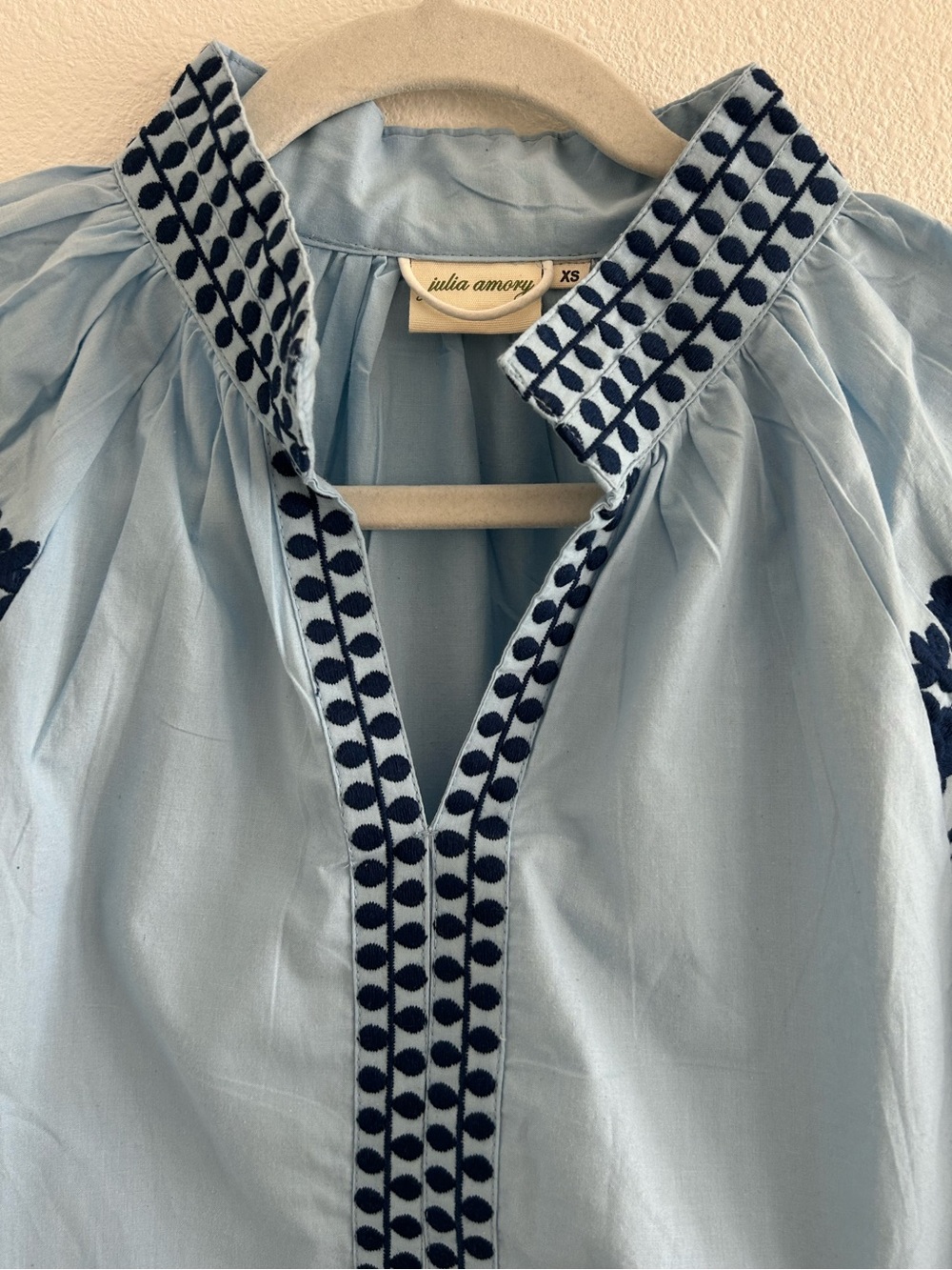 Julia Amory Coatue Top - Picture 3 of 6